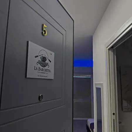 - La Barchetta Апартаменти *